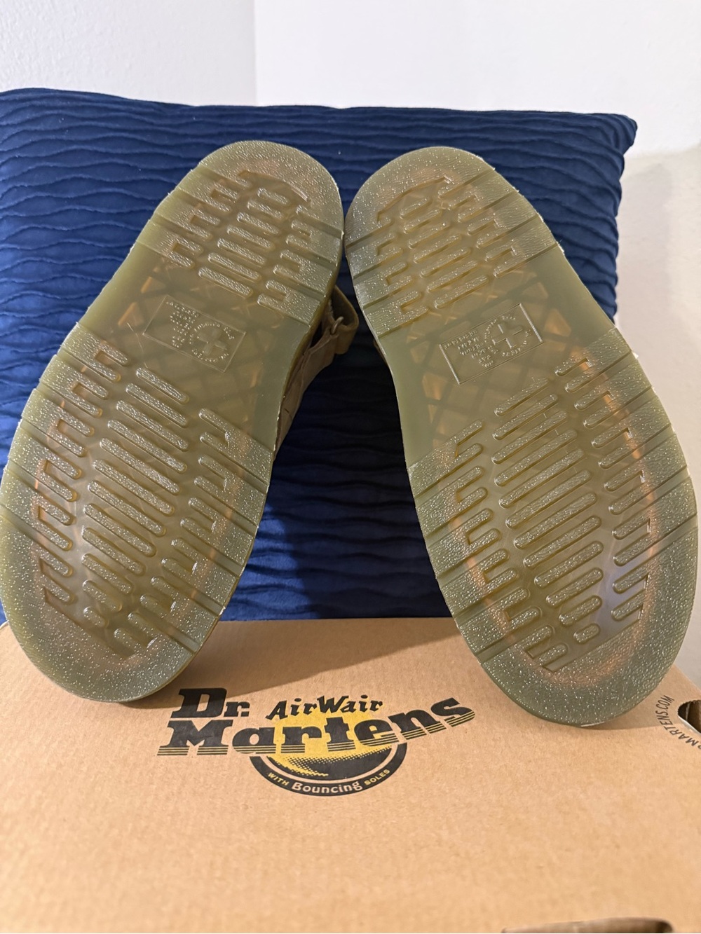 Dr. Martens Jorge II Muted Olive Nubuck Mules Women’s 8 Men’s 7 NIB - Picture 9 of 10